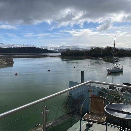 Portmadog, Oakley Wharf Apartment พอร์ทแมด็อก ภายนอก รูปภาพ